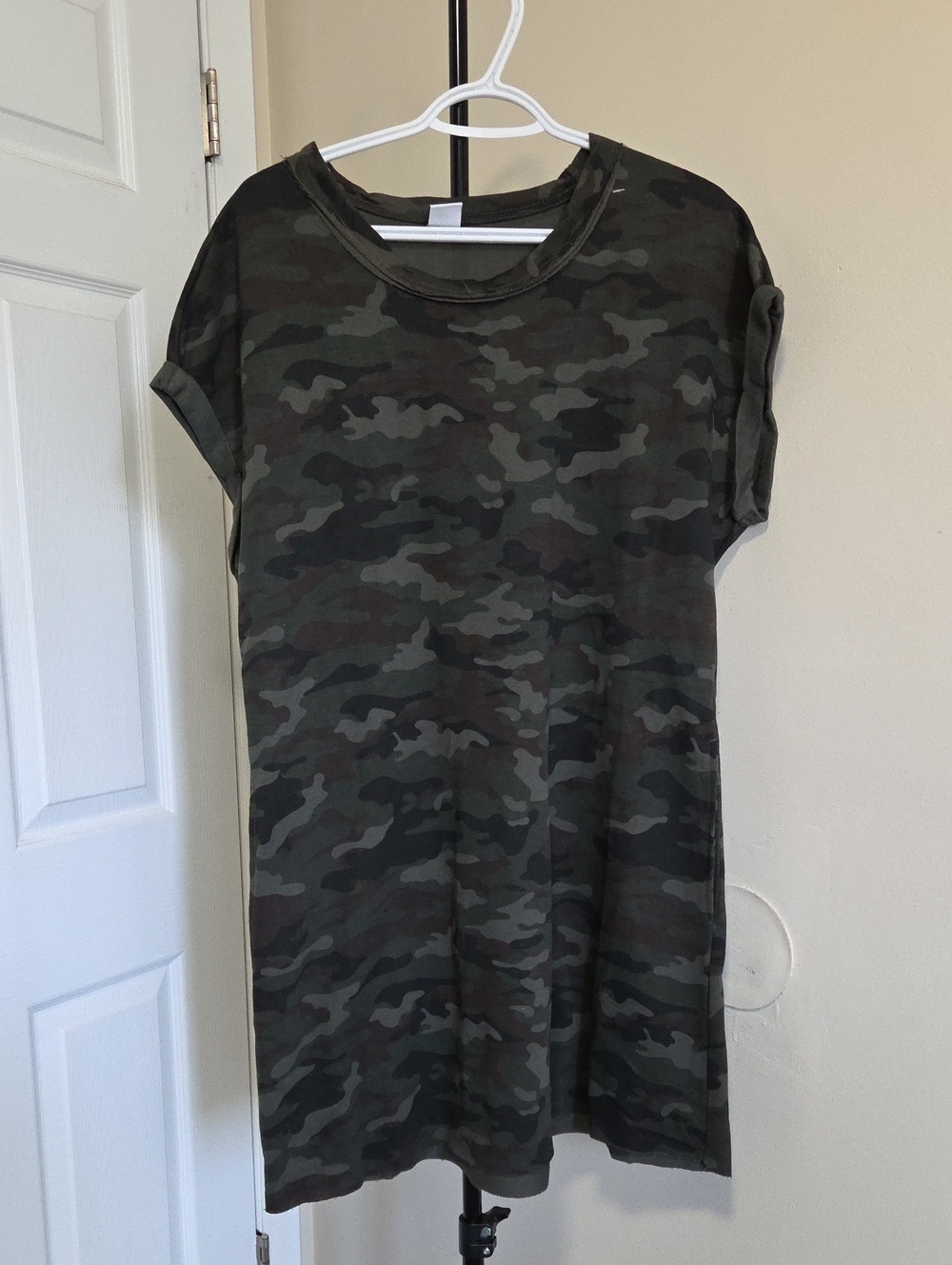 JO & CO Relaxed Camo Short Sleeve Tee Dress - Olive